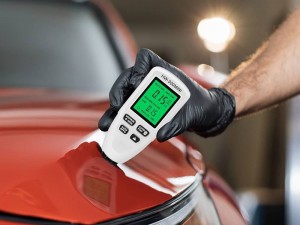Aparat de Măsurare a Grosimii Stratului de Vopsea Auto: Instrumentul Esențial pentru Păstrarea Aspectului și Valorii Mașinii Tale