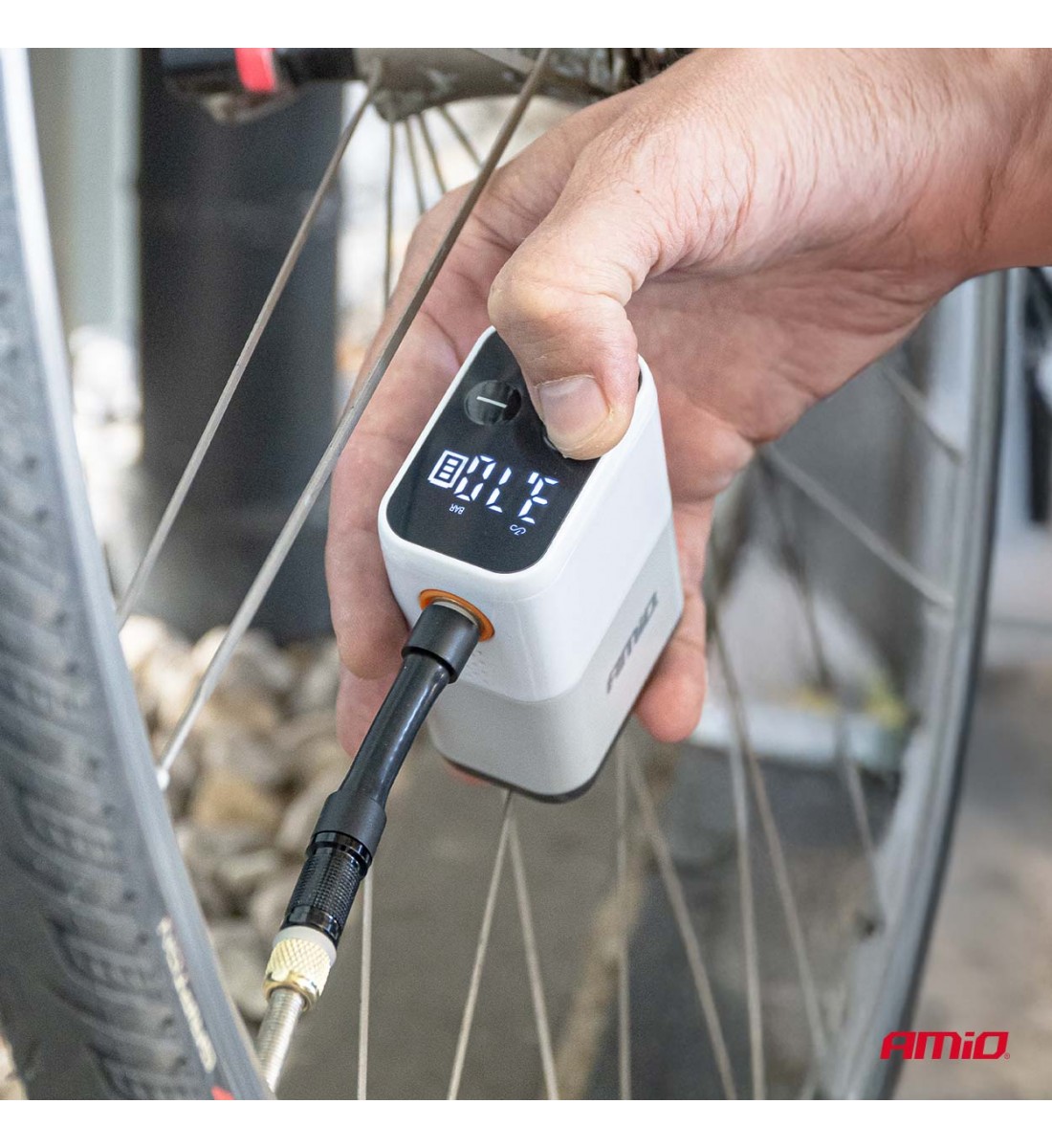 Compresor de aer digital portabil pentru bicicletă 40W USB-C AMIO-04946 Compresor de aer digital portabil pentru bicicletă 40W USB-C AMIO-04946