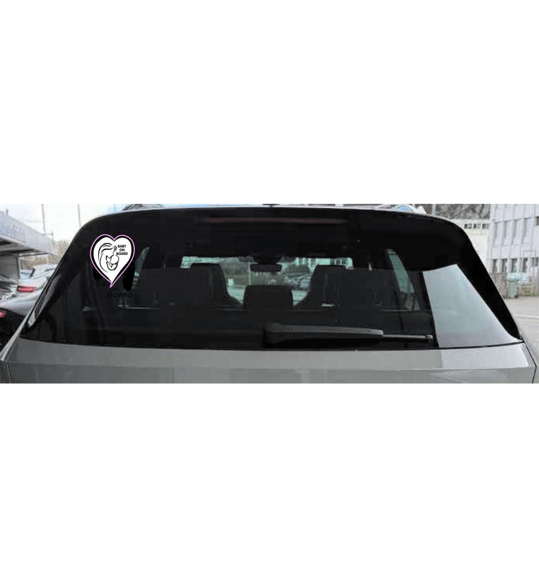 Baby on board mama si copil fundal alb