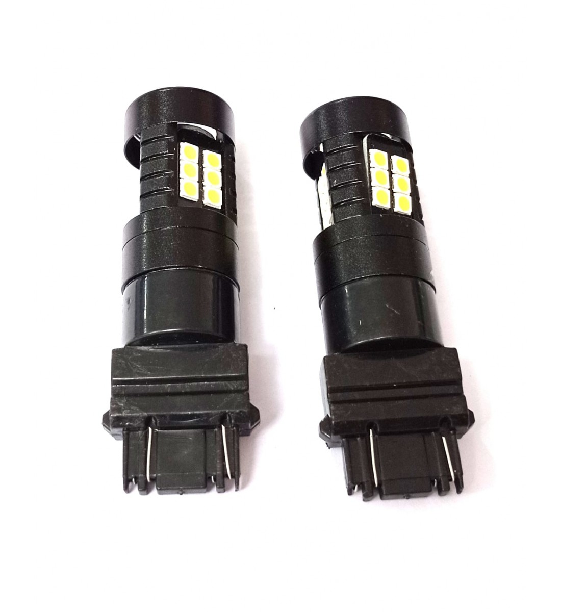 Set 2 becuri auto 3157 -12 Smd 12-24V 
